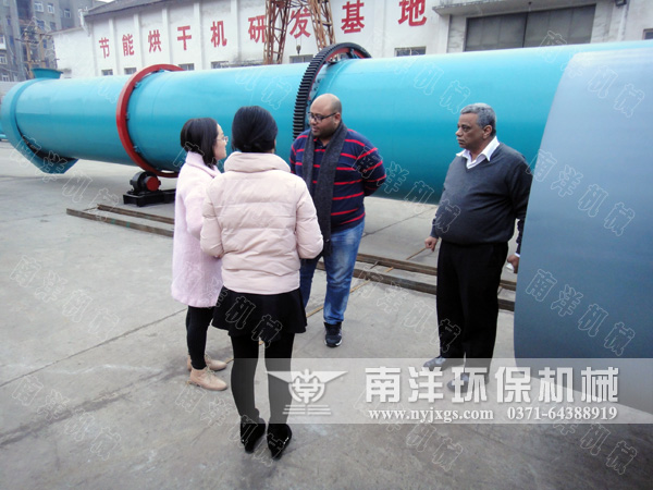 埃及客商（shāng）蒞臨91污视频環（huán）保考察采購烘幹設備
