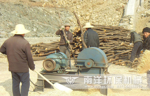 木材粉碎機操（cāo）作現場