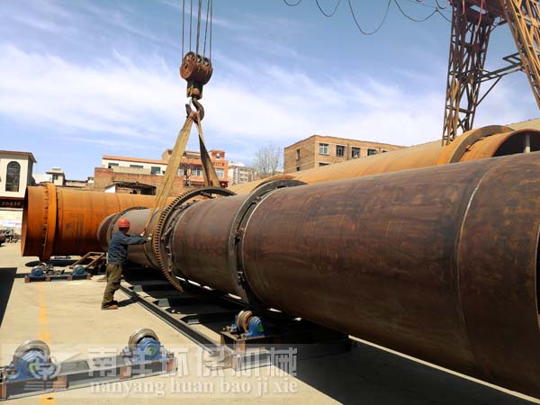 浮精煤烘幹（gàn）機發貨