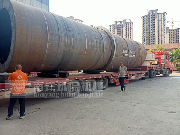 蘭炭烘幹機發貨現場