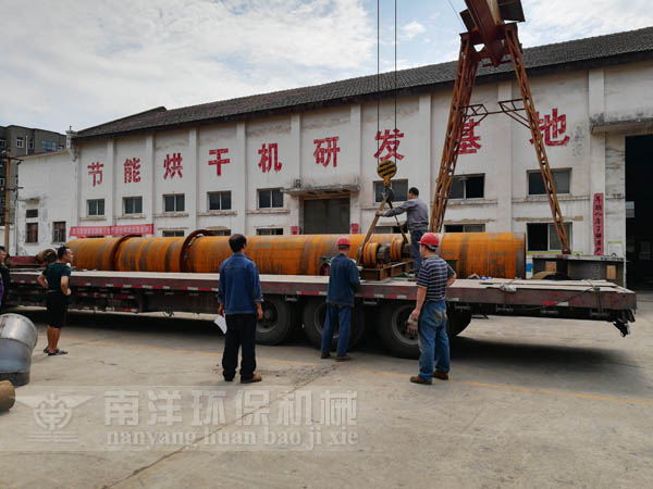 煤泥烘（hōng）幹機發貨現場